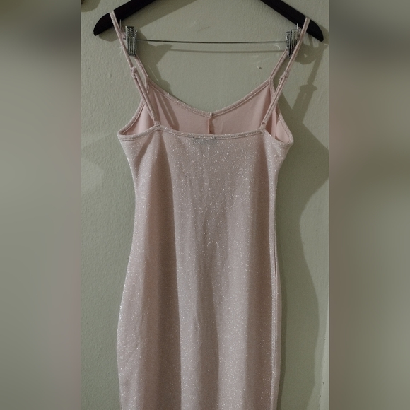 💜ROSEY BLUSH DRESS💜 - Picture 4 of 9